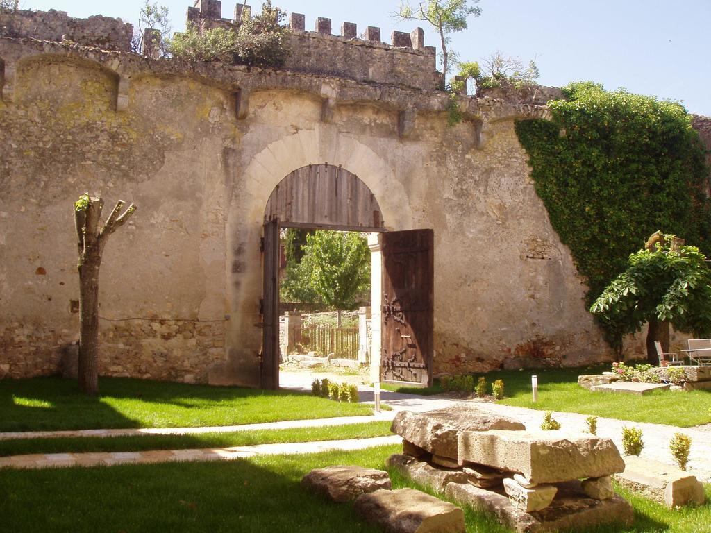 Chateau De La Bastide Goudargues Exteriör bild
